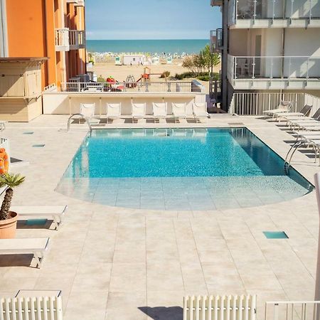Hotel Garni' Serena Caorle Kültér fotó