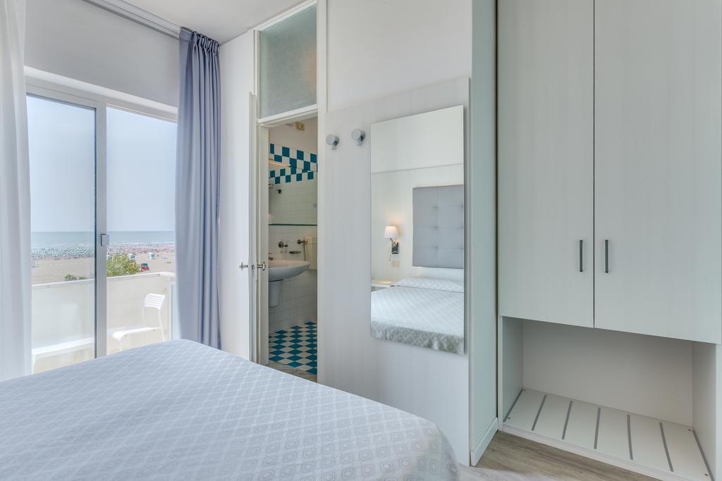 Hotel Garni' Serena Caorle Kültér fotó