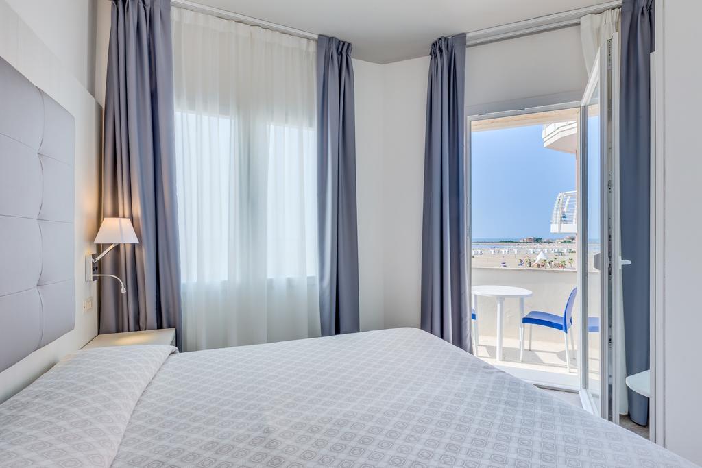 Hotel Garni' Serena Caorle Kültér fotó