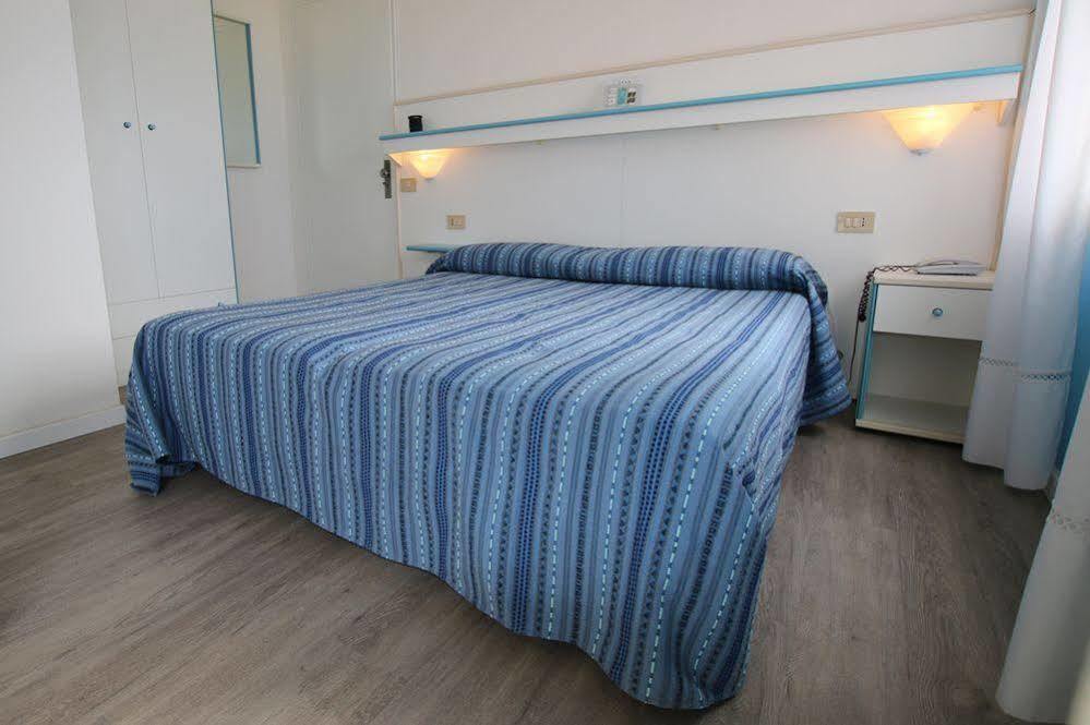 Hotel Garni' Serena Caorle Kültér fotó
